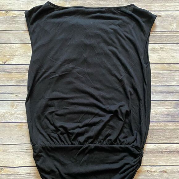 Sleeveless  blouse - Picture 3 of 3